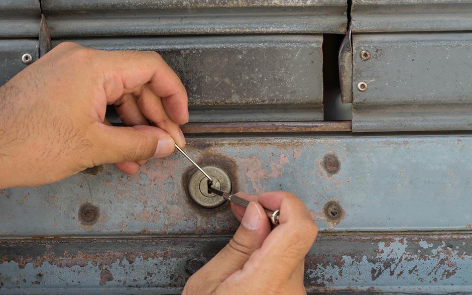 remplacer une serrure de porte Marignane